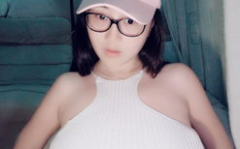 如何拍照显胸大,轻松打造丰满胸型视觉效果