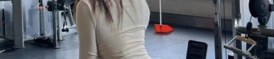 后进翘臀,科学锻炼与饮食调整，打造完美臀部曲线”